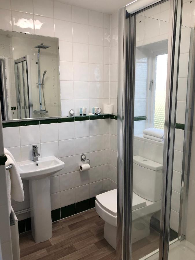 Old Hunters Lodge Whipsnade Limited Екстер'єр фото